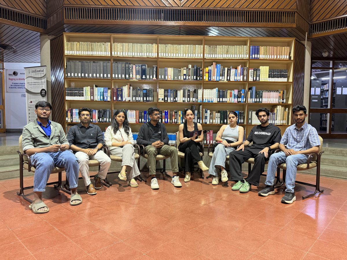 Shiksha Nerd interacting with students